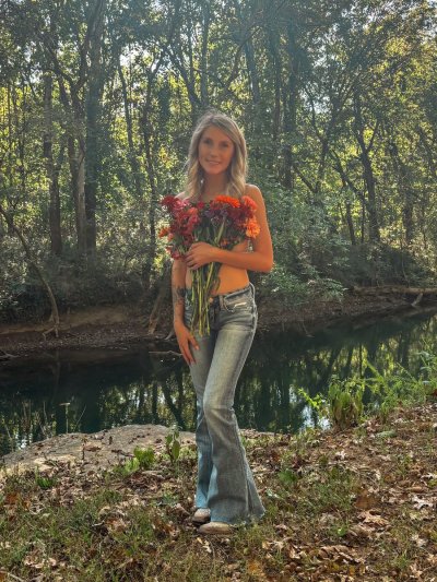 Watch kinlee 👸🏼's leaked NSFW photo on TwXstars