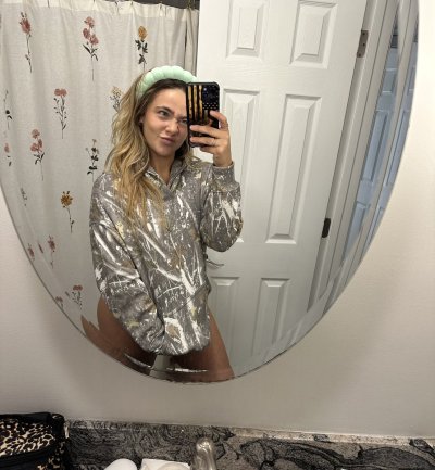 Watch Danielle Cooper's leaked NSFW photo on TwXstars