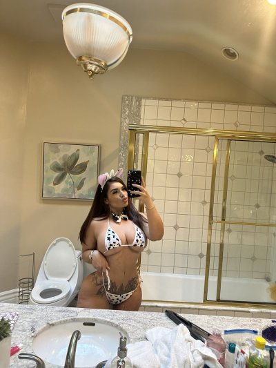 Watch vicky2freaky's leaked NSFW photo on TwXstars