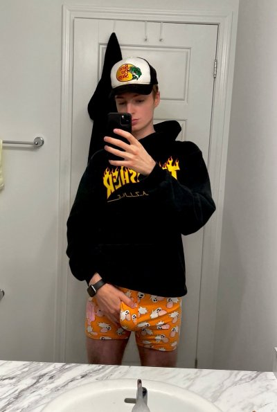 Watch Ansel Prower's leaked NSFW photo on TwXstars