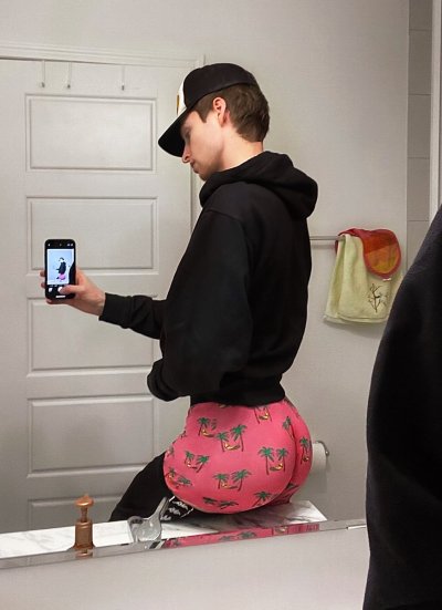 Watch Ansel Prower's leaked NSFW photo on TwXstars