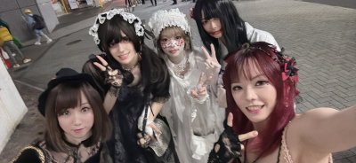 Watch Cathy's leaked NSFW photo on TwXstars