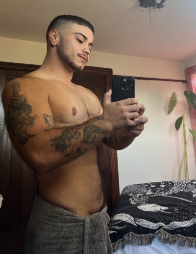Watch Apollo Moon🏳️‍⚧️'s leaked NSFW photo on TwXstars