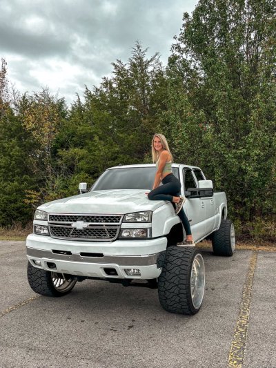 Watch kinlee 👸🏼's leaked NSFW photo on TwXstars