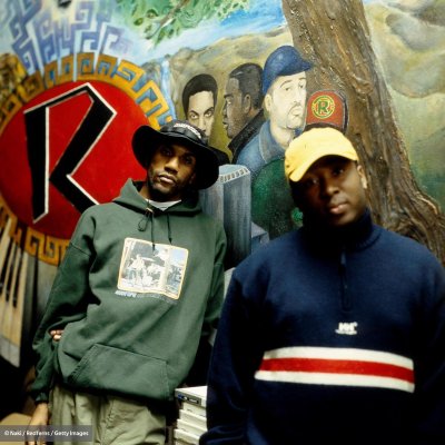 Watch Lone's leaked NSFW photo on TwXstars