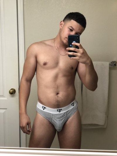 Watch Jarred Z's leaked NSFW photo on TwXstars