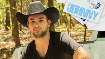 Watch Johnny Rapid's leaked NSFW photo on TwXstars