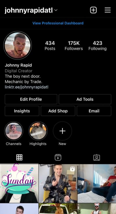 Watch Johnny Rapid's leaked NSFW photo on TwXstars