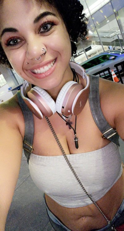 Watch Kylie Fae!! 🥰🥰's leaked NSFW photo on TwXstars