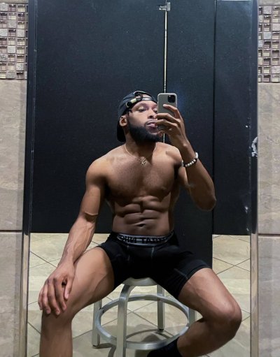 Watch 𝖇𝖆𝖇𝖞𝖙𝖗𝖆𝖉𝖊's leaked NSFW photo on TwXstars