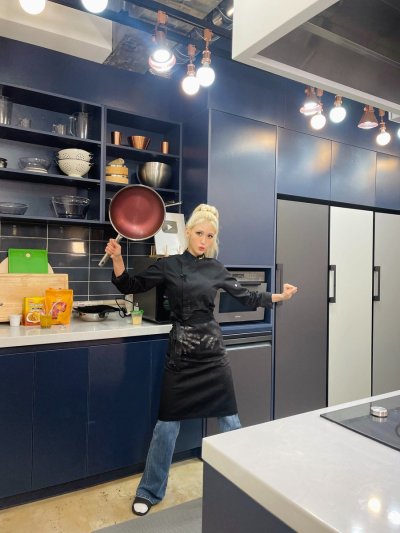 Watch JEON SOMI (전소미)'s leaked NSFW photo on TwXstars