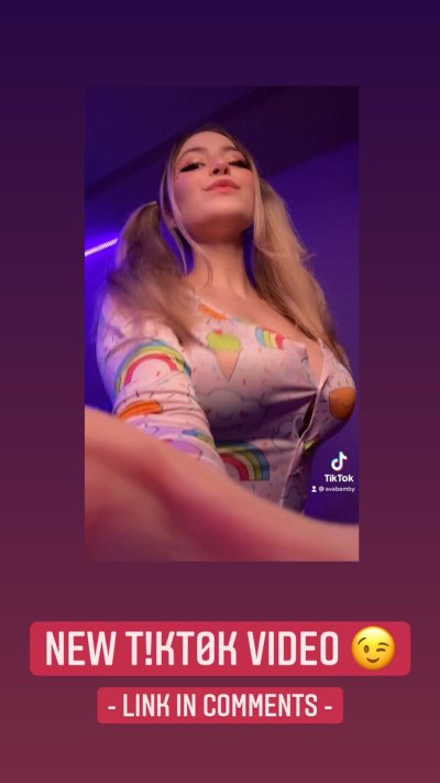 Watch Ava Bamby 💕's leaked NSFW photo on TwXstars