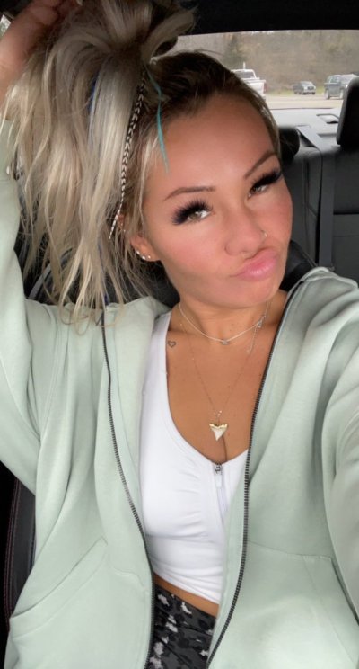 Watch ᗷᗩ𝗂ᒪ𝖤Y♡︎'s leaked NSFW photo on TwXstars