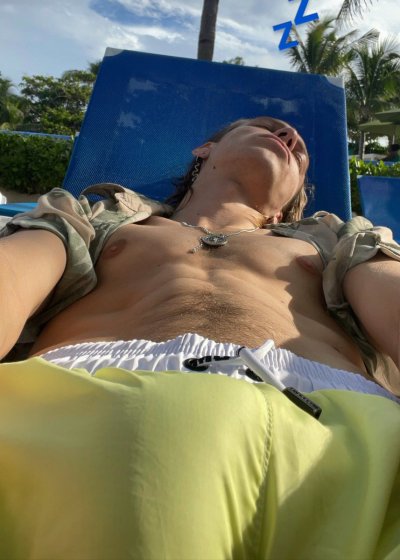 Watch Leo Louis's leaked NSFW photo on TwXstars