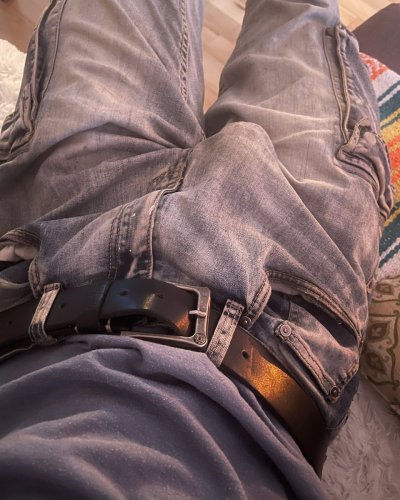 Watch Leo Louis's leaked NSFW photo on TwXstars