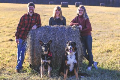 Watch Erik Jones's leaked NSFW photo on TwXstars