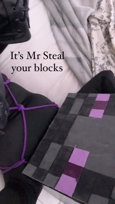 Watch Cabbage Girl's leaked NSFW photo on TwXstars