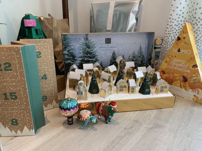 Watch Tom Howes's leaked NSFW photo on TwXstars