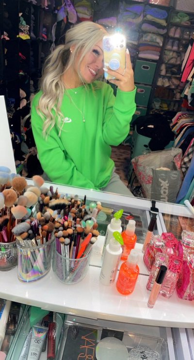 Watch ᗷᗩ𝗂ᒪ𝖤Y♡︎'s leaked NSFW photo on TwXstars