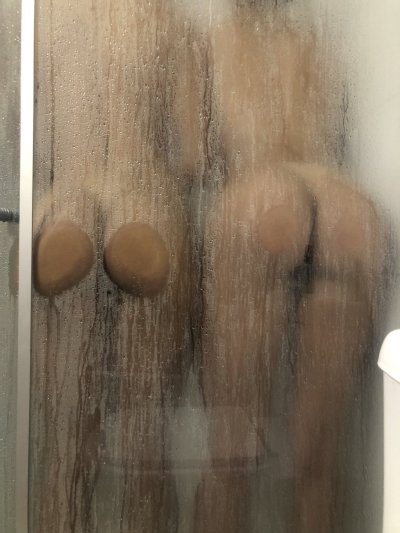 Watch Indianara Jung's leaked NSFW photo on TwXstars