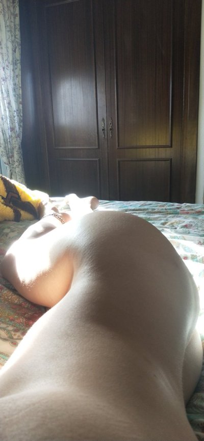 Watch Zenda SEXY's leaked NSFW photo on TwXstars