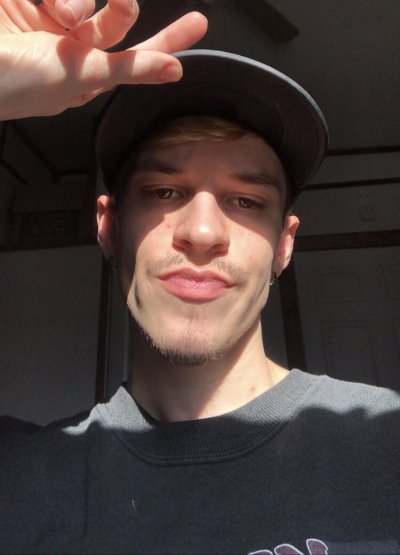 Watch 🧞‍♂️'s leaked NSFW photo on TwXstars