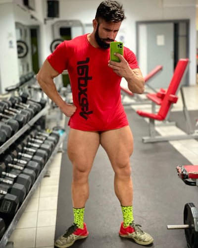 Watch Ptj_trainer's leaked NSFW photo on TwXstars