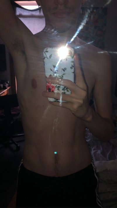 Watch 🧞‍♂️'s leaked NSFW photo on TwXstars