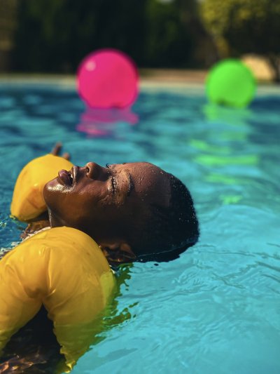 Watch Mental's leaked NSFW photo on TwXstars