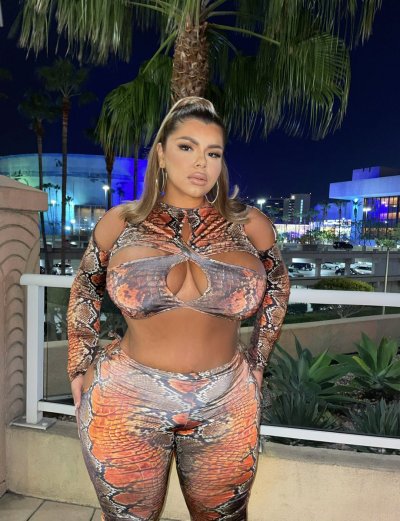 Watch shellraven's leaked NSFW photo on TwXstars