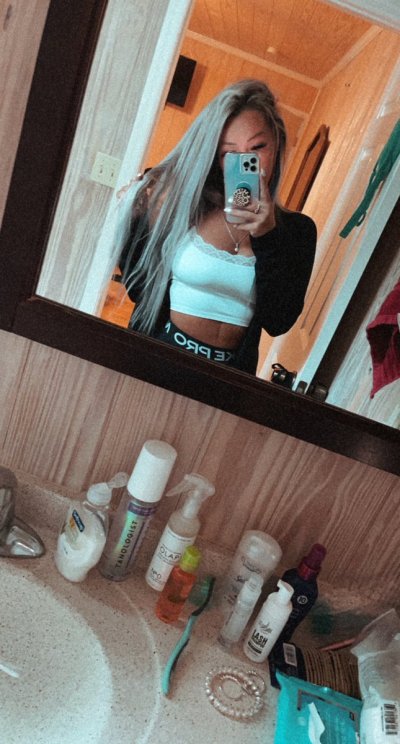 Watch ᗷᗩ𝗂ᒪ𝖤Y♡︎'s leaked NSFW photo on TwXstars