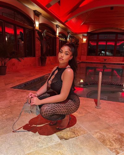 Watch Jordyn Woods's leaked NSFW photo on TwXstars