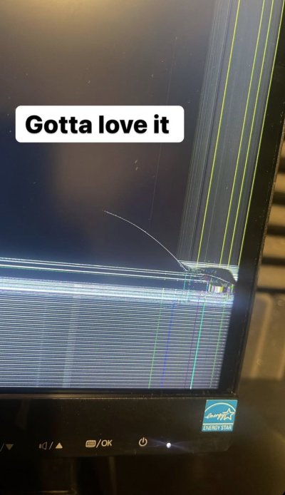 Watch Laura Bianca 🦋's leaked NSFW photo on TwXstars