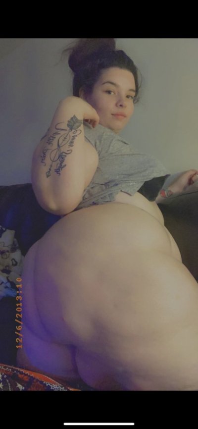 Watch 𝑫𝒆𝒃𝒃𝒊𝒆𝒆𝒆 😜's leaked NSFW photo on TwXstars