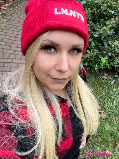 Watch Lena Nitro's leaked NSFW photo on TwXstars