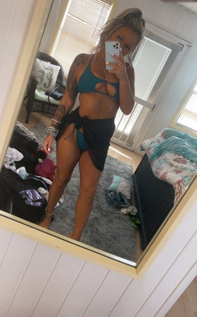 Watch ᗷᗩ𝗂ᒪ𝖤Y♡︎'s leaked NSFW photo on TwXstars