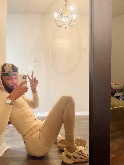 Watch 🦋's leaked NSFW photo on TwXstars