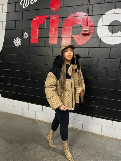 Watch Jordyn Woods's leaked NSFW photo on TwXstars