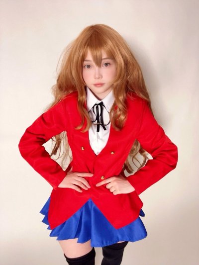 Watch Alisa Pika Pika's leaked NSFW photo on TwXstars