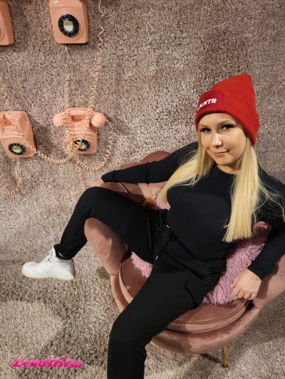 Watch Lena Nitro's leaked NSFW photo on TwXstars