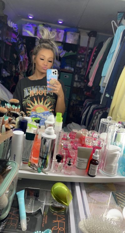 Watch ᗷᗩ𝗂ᒪ𝖤Y♡︎'s leaked NSFW photo on TwXstars