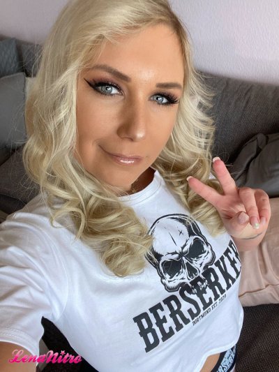 Watch Lena Nitro's leaked NSFW photo on TwXstars