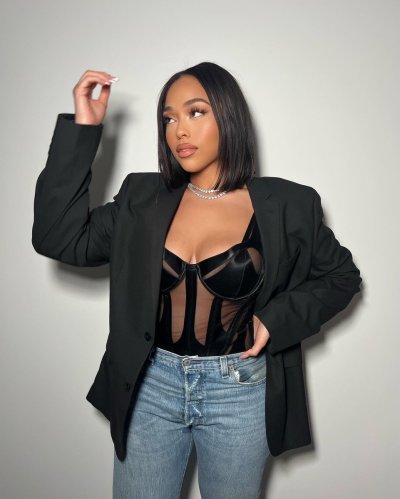 Watch Jordyn Woods's leaked NSFW photo on TwXstars