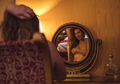 Watch Frida Sante's leaked NSFW photo on TwXstars