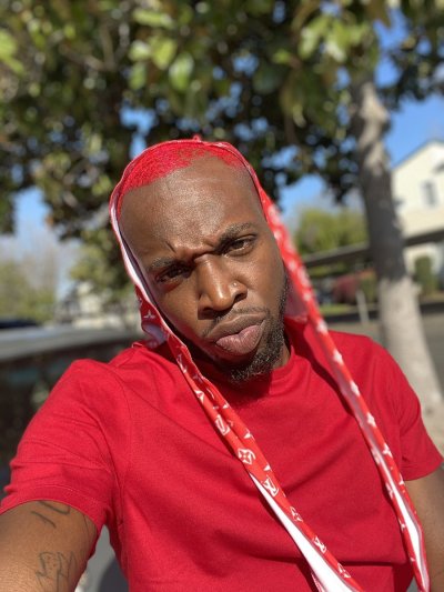 Watch Kur's leaked NSFW photo on TwXstars