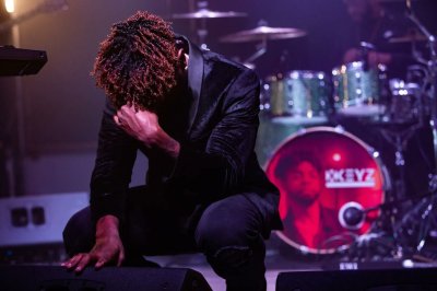 Watch XAVIER KEYZ's leaked NSFW photo on TwXstars