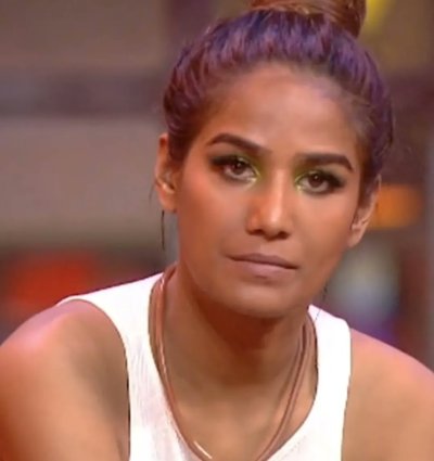 Watch Poonam Pandey's leaked NSFW photo on TwXstars