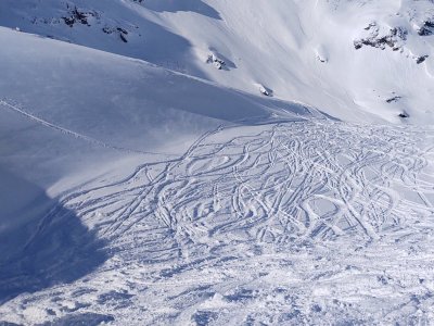 Watch Susan Ayn Official's leaked NSFW photo on TwXstars