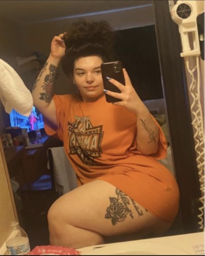 Watch 𝑫𝒆𝒃𝒃𝒊𝒆𝒆𝒆 😜's leaked NSFW photo on TwXstars