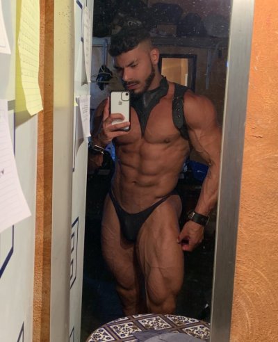 Watch Ottoniel Yañez's leaked NSFW photo on TwXstars